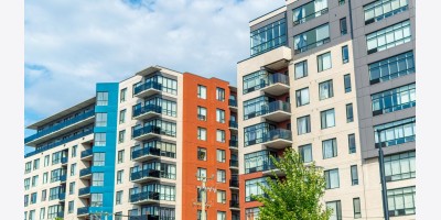 Hết khủng hoảng này đến khủng hoảng khác ập đến thị trường căn hộ chung cư Toronto khi doanh số bán hàng giảm xuống mức thấp nhất trong nhiều thập kỷ