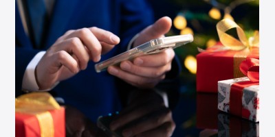 Người mua sắm dịp lễ đang thắt chặt chi tiêu khi tiền bạc trở nên eo hẹp — đây là cách để chi tiêu ít hơn và tăng khoản tiết kiệm của bạn ngay bây giờ