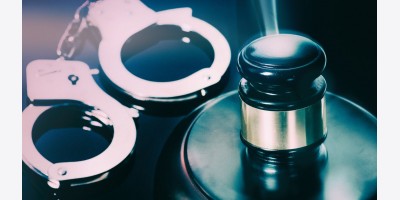 Thu giữ một ký fentanyl, súng đã nạp đạn và tiền mặt tại cơ sở nhà ở hỗ trợ ở Victoria
