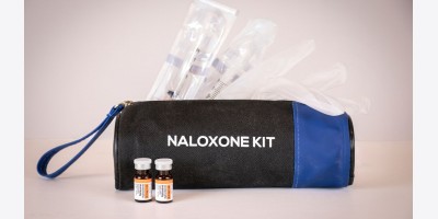 Nghiên cứu cho thấy bộ dụng cụ naloxone chống quá liều tại các trạm trung chuyển có thể giúp cứu sống nhiều người